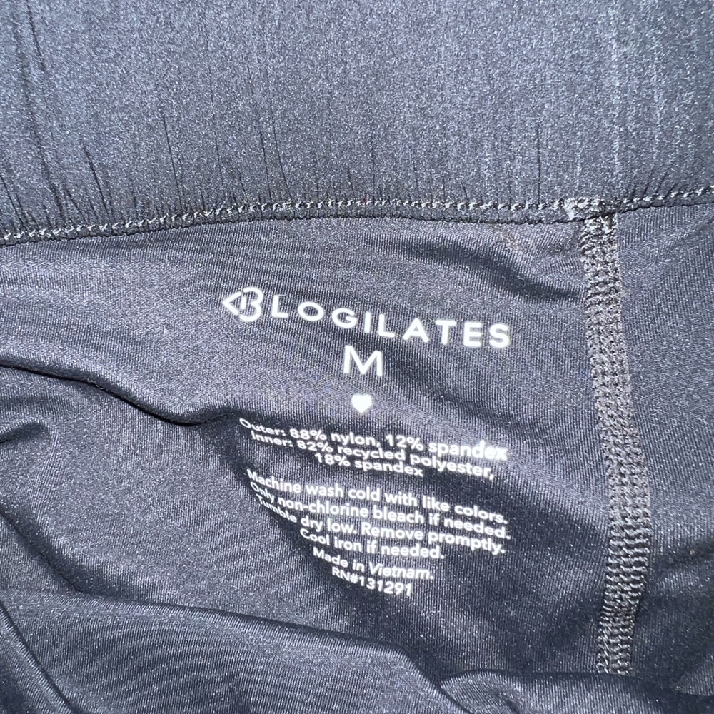 Blogilates Shorts - Picture 4 of 6